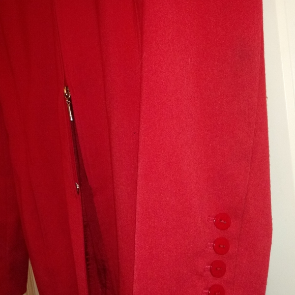 Red blazer - Picture 4 of 4